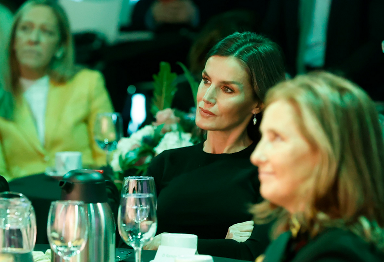 La reina Letizia tiene una visión particular sobre las redes sociales. Foto: Twitter @CasaReal