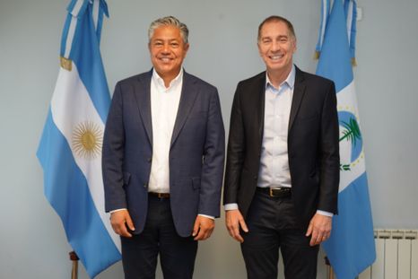 Modo gira: Diego Santilli se reunió con el gobernador de Neuquén. Modo gira: Diego Santilli se reunió con el gobernador de Neuquén.