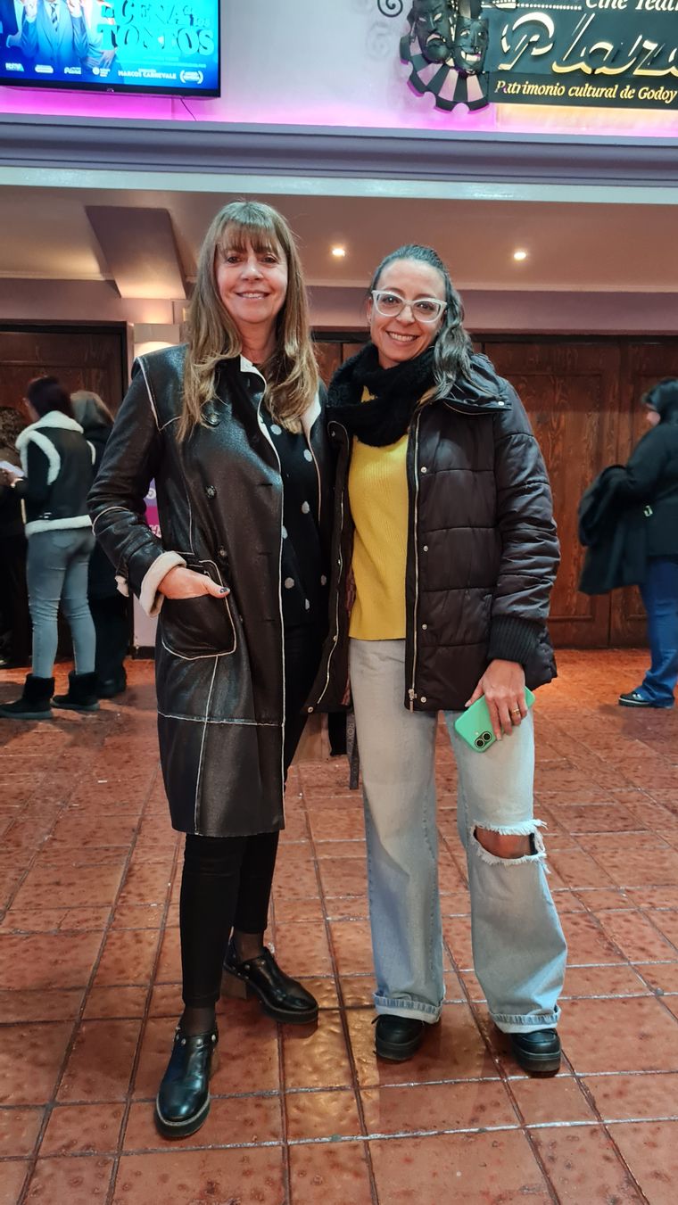 Viviana y Cintia, tía y sobrina.