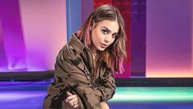 Danna Paola te enseña en tres pasos cómo lucir más alta en todos tus looks. Foto: Soy Futbol