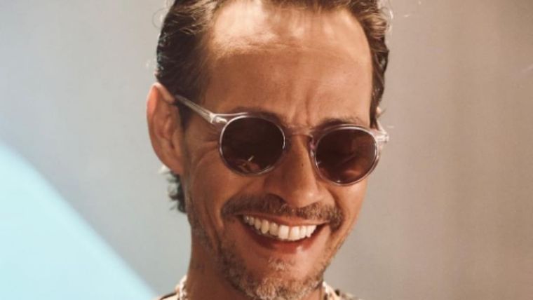 Marc Anthony sonriente. Fuente: Instagram @Marcanthony.