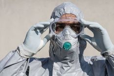 La escasez de equipos de protección personal está generando tensiones alrededor del mundo.