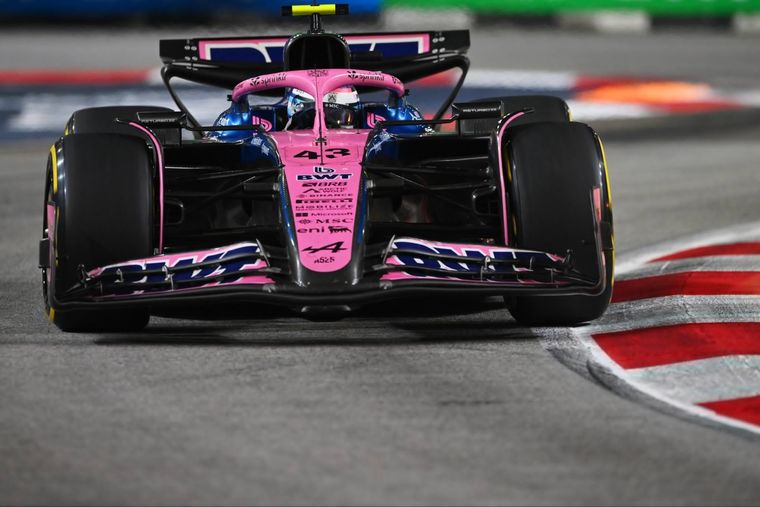 Franco Colapinto no pudo sostener el ritmo sobre el final y terminó en el puesto 16° en el Gran Premio de Singapur.