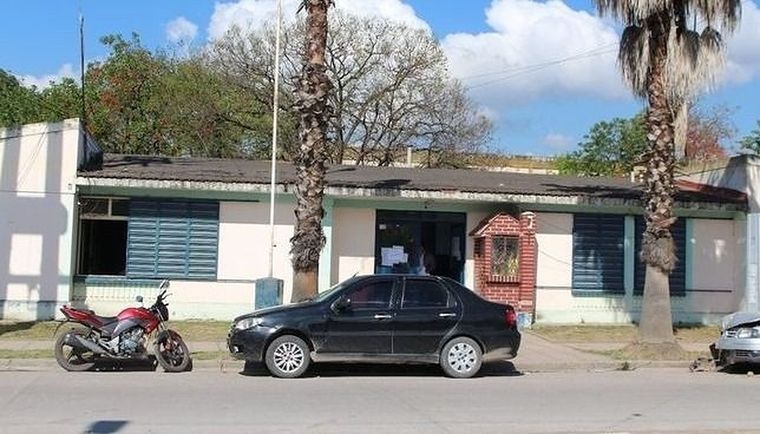 Efectivos de la Seccional 32º le retuvieron el arma reglamentaria al policía que amenazó de muerte a su pareja e hija de siete meses