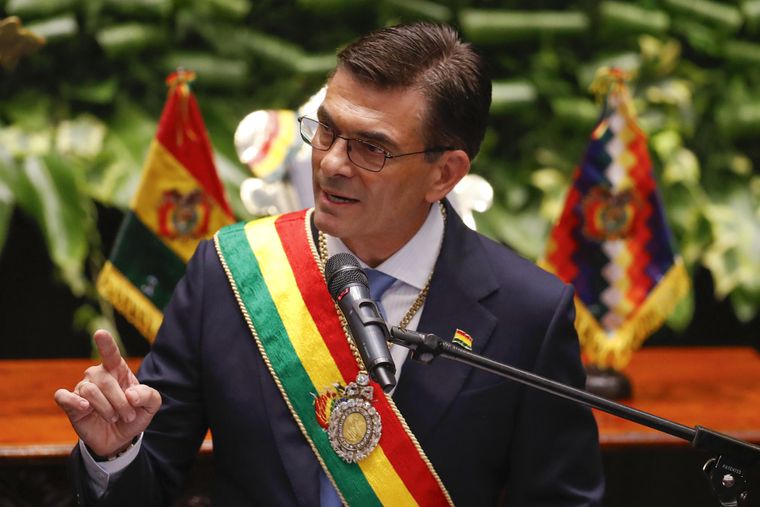 Rodrigo Paz Pereira mantuvo una charla futbolera con Javier Milei.