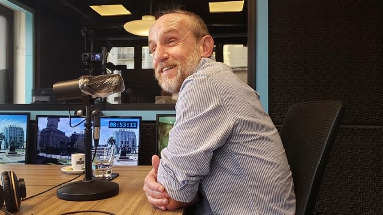 Dr. Alejandro Chabalgoit