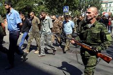 Los prisioneros del batallón nacionalista Azov están siendo juzgados. Foto: Infobae.