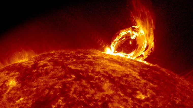 Los científicos afirman haber capturado la fuerza impulsora detrás de las repentinas explosiones de plasma solar y campos magnéticos que el Sol envía al espacio.