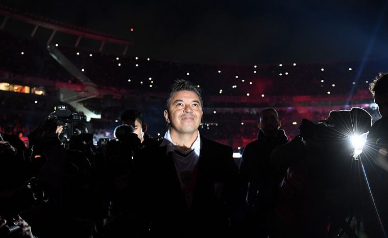 Gallardo liberó a dos jugadores luego del amistoso en Chile. Foto: Télam