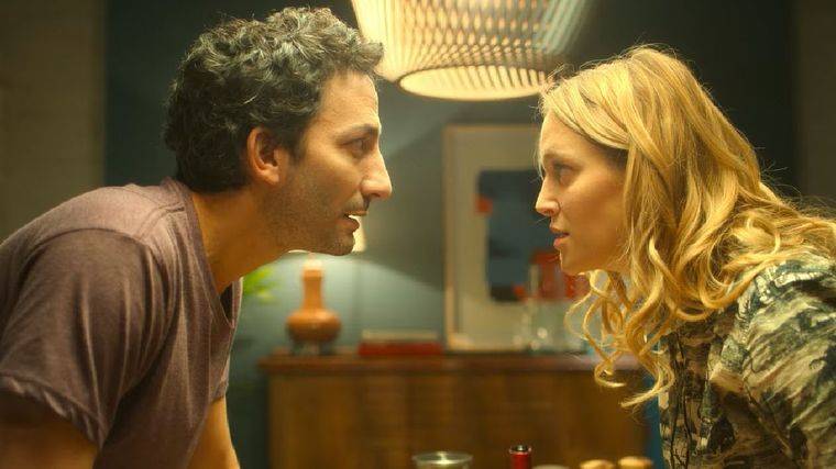 Matrimillas. Luisana Lopilato y Juan Minujín interpretan a una joven pareja que pone a prueba su matrimonio.