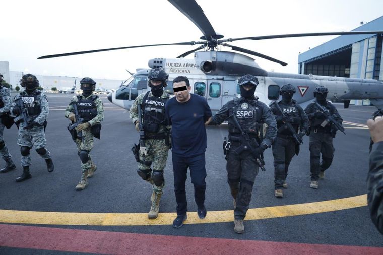 El "R1" fue trasladado a una prisión federal entre un amplio operativo de fuerzas especiales.