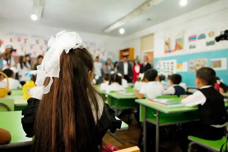 El cerebro necesita experiencias reales para desarrollarse. El cerebro necesita experiencias reales para desarrollarse.