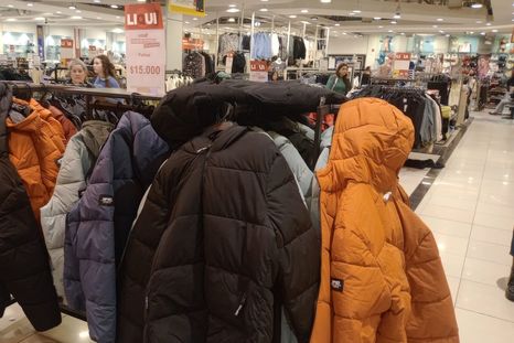 Las camperas abrigadas se consiguen en menos de $30.000 argentinos Foto: Gentileza Las camperas abrigadas se consiguen en menos de $30.000 argentinos Foto: Gentileza