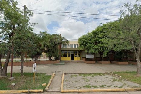 El alumno que efectuó los disparos tiene 15 años. El alumno que efectuó los disparos tiene 15 años.