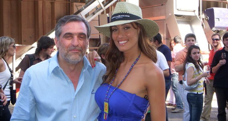 Débora Bello quiso una foto con José Alberto Zuccardi, quien estuvo en todos los detalles. Foto: MDZ