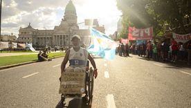 En un nuevo miércoles de marcha, jubilados se manifestaron en medio de la jura en el Congreso. En un nuevo miércoles de marcha, jubilados se manifestaron en medio de la jura en el Congreso.