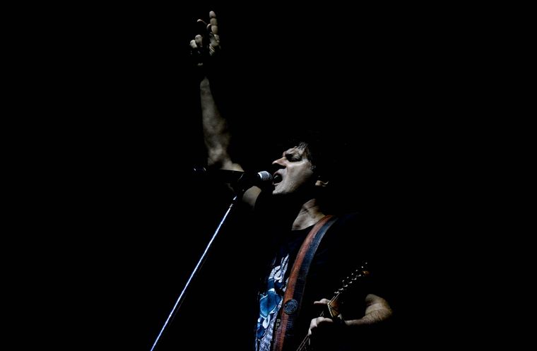 Andrés Ciro Martínez, la voz que marcó la adolescencia de muchos de los que hoy somos los viejos piojosos Foto: Juan Ignacio Blanco / MDZ.