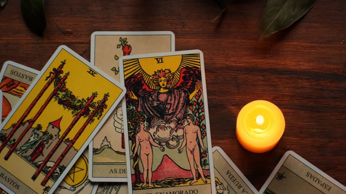 Tarot, brujería, esoterismo y limpiezas: qué conviene y qué es cada cosa