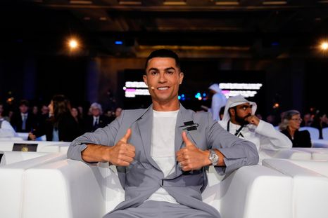 No te pierdas el look de Cristiano Ronaldo. No te pierdas el look de Cristiano Ronaldo.