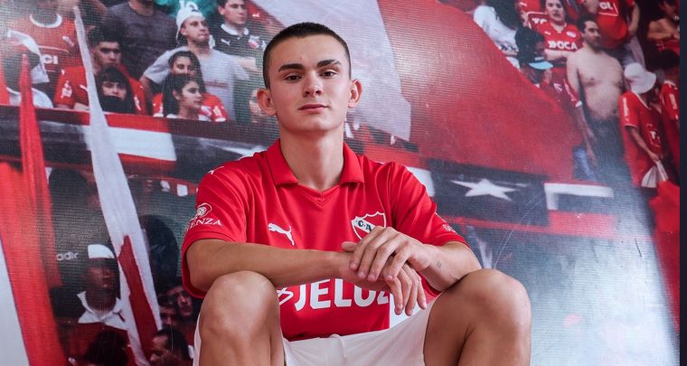 Santi López cerró su extensión en Independiente. Foto: @Independiente