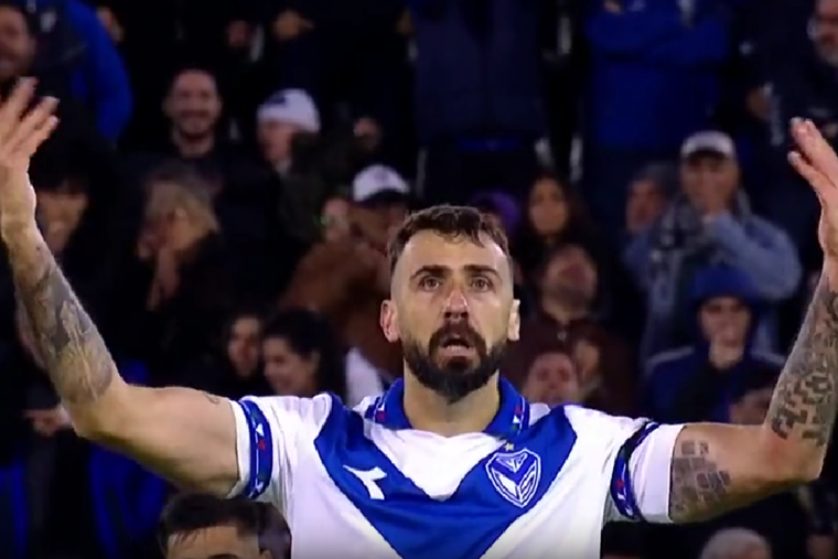 Pratto marcó el empate ante River y gritó contra la gente de Vélez