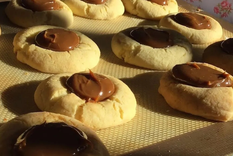 Probá esta receta de pepas con dulce de leche crocantes y dulces.