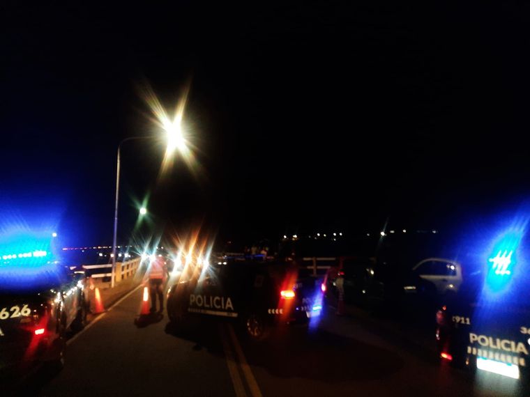 Efectivos policiales en el lugar del operativo, en El Carrizal. Foto: Prensa Gobierno de Mendoza