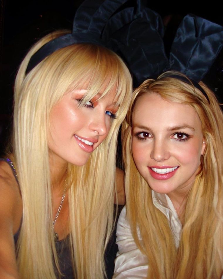 Paris Hilton y Britney Spears, al parecer, crearon la selfie hace 17 años. Foto: Paris Hilton / Instagram