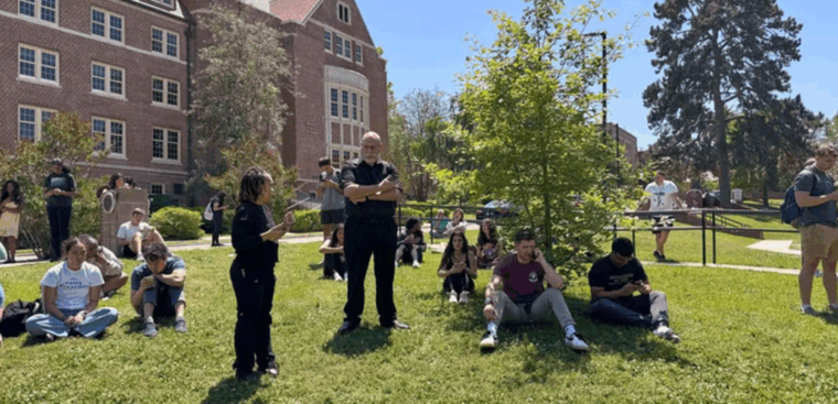 El sospechoso ya fue detenido por la policía Foto: X