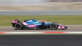 Franco Colapinto en acción durante el test matutino en Baréin.