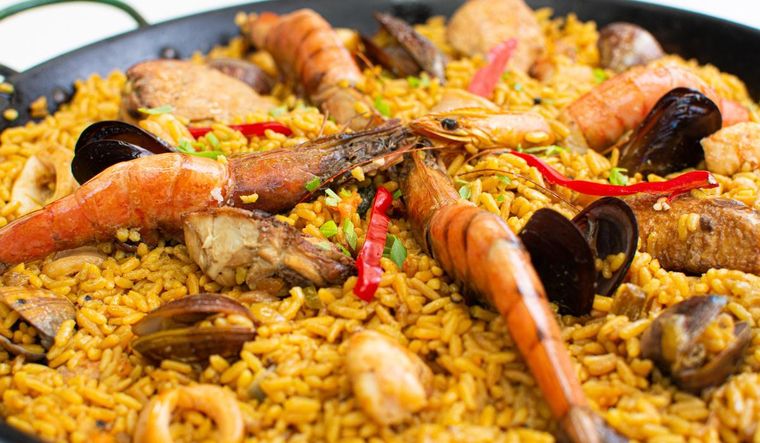 Paella valenciana, la receta perfecta para compartir en familia Paella valenciana, la receta perfecta para compartir en familia