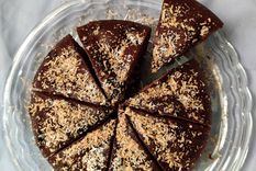 Esta receta de pastel de chocolate resulta super húmeda.