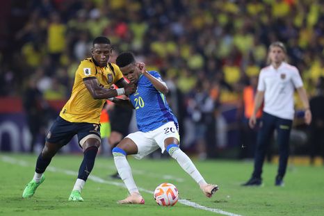 La Brasil de Ancelotti empató con Ecuador en el Estadio Monumental de Guayaquil. La Brasil de Ancelotti empató con Ecuador en el Estadio Monumental de Guayaquil.