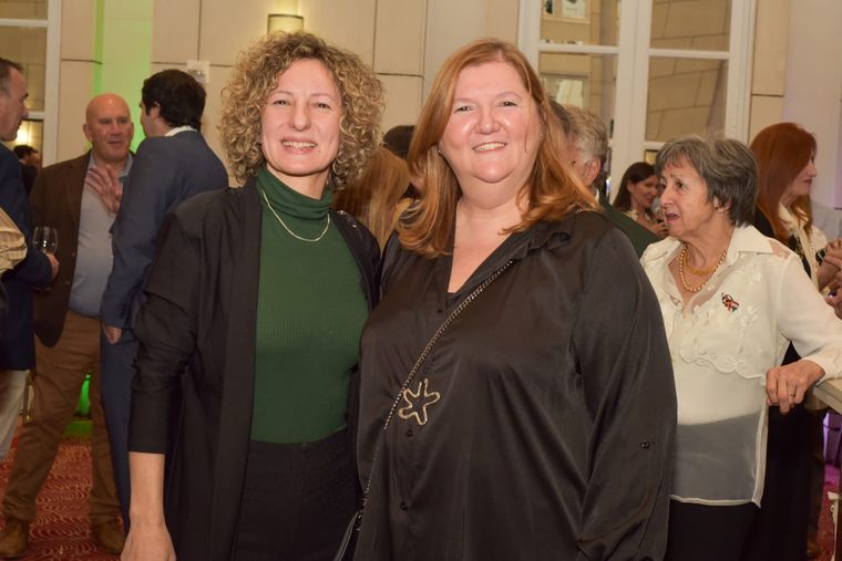 María Laura Zavattieri y Marianela Pizzonia. María Laura Zavattieri y Marianela Pizzonia.