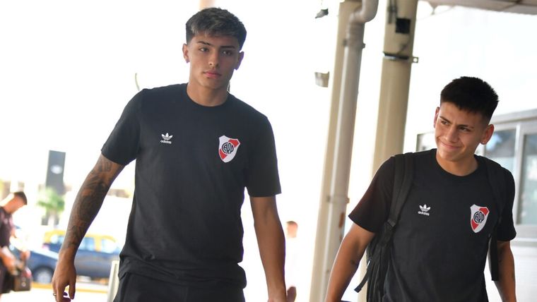 Agustín Ruberto se rompió los ligamentos cruzados y estará 8 meses afuera de las canchas. Agustín Ruberto se rompió los ligamentos cruzados y estará 8 meses afuera de las canchas.