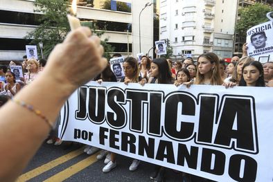 MDZol | Familiares y amigos de Fernando pidieron justicia por el joven asesinado a golpes.