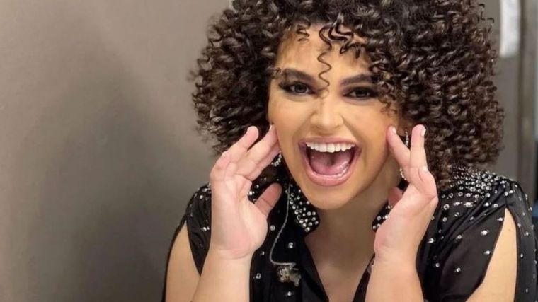 Lucerito Mijares habló por primera vez sobre su relación con las respectivas parejas de sus padres.