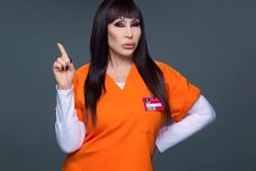 divertido video de moria casan: ¡de nuevo en cana!