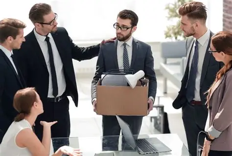 ¿La inteligencia artificial está reemplazando a las personas y causa despidos? ¿La inteligencia artificial está reemplazando a las personas y causa despidos?