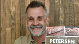 El chef está mejorando. El chef está mejorando.