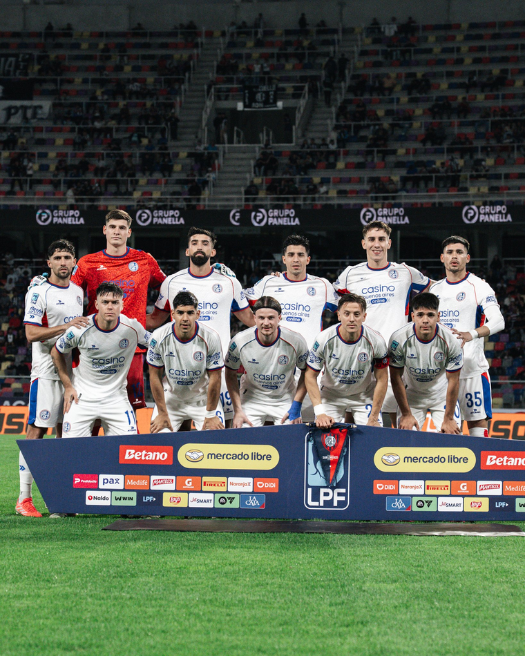 San Lorenzo no levanta cabeza y cosechó su segunda derrota en el Clausura. San Lorenzo no levanta cabeza y cosechó su segunda derrota en el Clausura.
