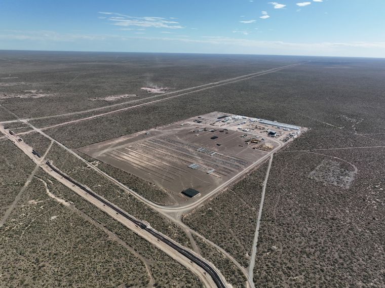 Vaca Muerta recibió una inversión made in Trump, con la instalación de Continental Resources. Vaca Muerta recibió una inversión made in Trump, con la instalación de Continental Resources.