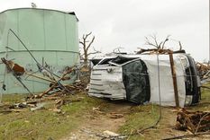 al menos 50 muertos en estados unidos por el paso de varios tornados al menos 50 muertos en estados unidos por el paso de varios tornados