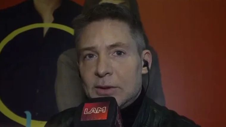 El actor habría apostado nuevamente al amor. Foto: captura de pantalla TV/ América. 
