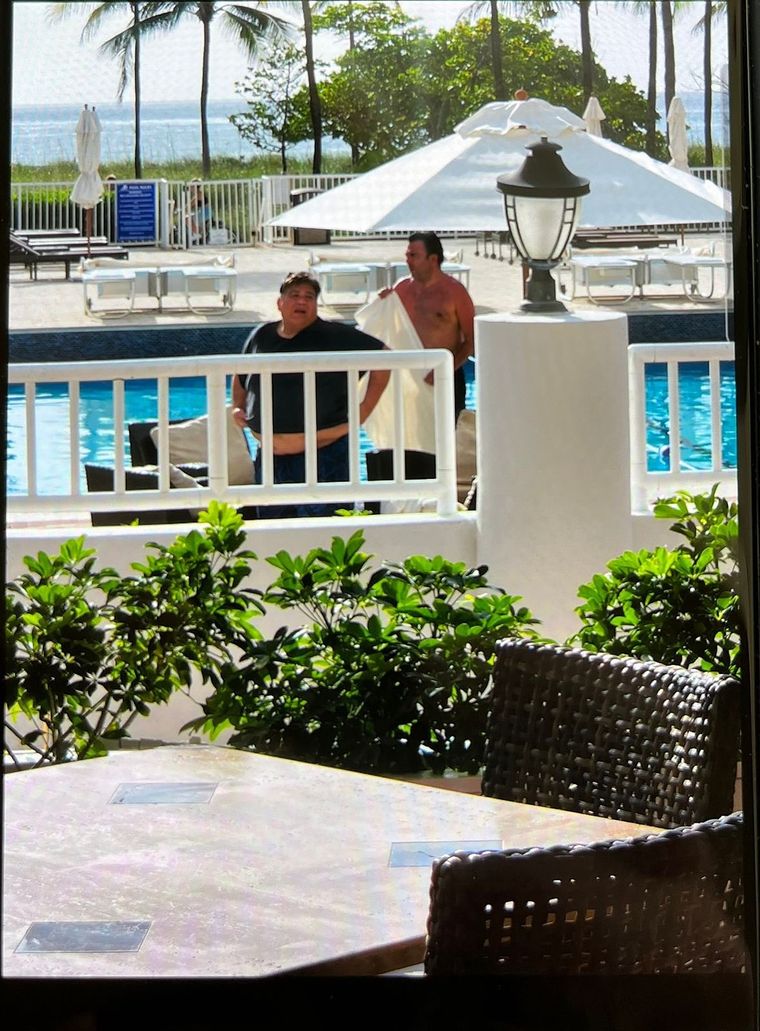 Mario Ishii fue sorprendido en un balneario de Miami.