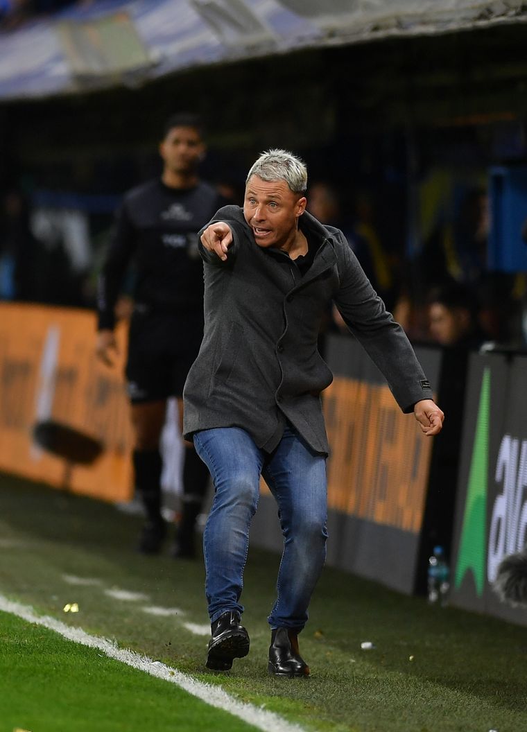 El DT no ocultó su fastidio tras la derrota.