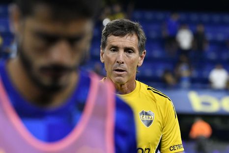 A pesar de estar más que nunca en la cuerda floja, el técnico dio la cara tras otra noche tensa y dejó en claro que comprende la exigencia del mundo Boca.