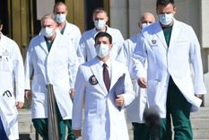 Trump es atendido por alguno de los mejores médicos de EE.UU.