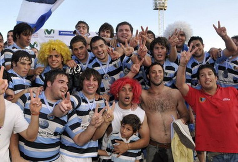 El festejo interminable de Liceo. Foto: Ignacio Gafuri