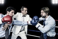 Los economistas influyen en los gobiernos, pero para lograrlo las distintas corrientes de pensamiento disputan el convertirse en mayoritarias, en el sentido común. Foto: GETTY IMAGES